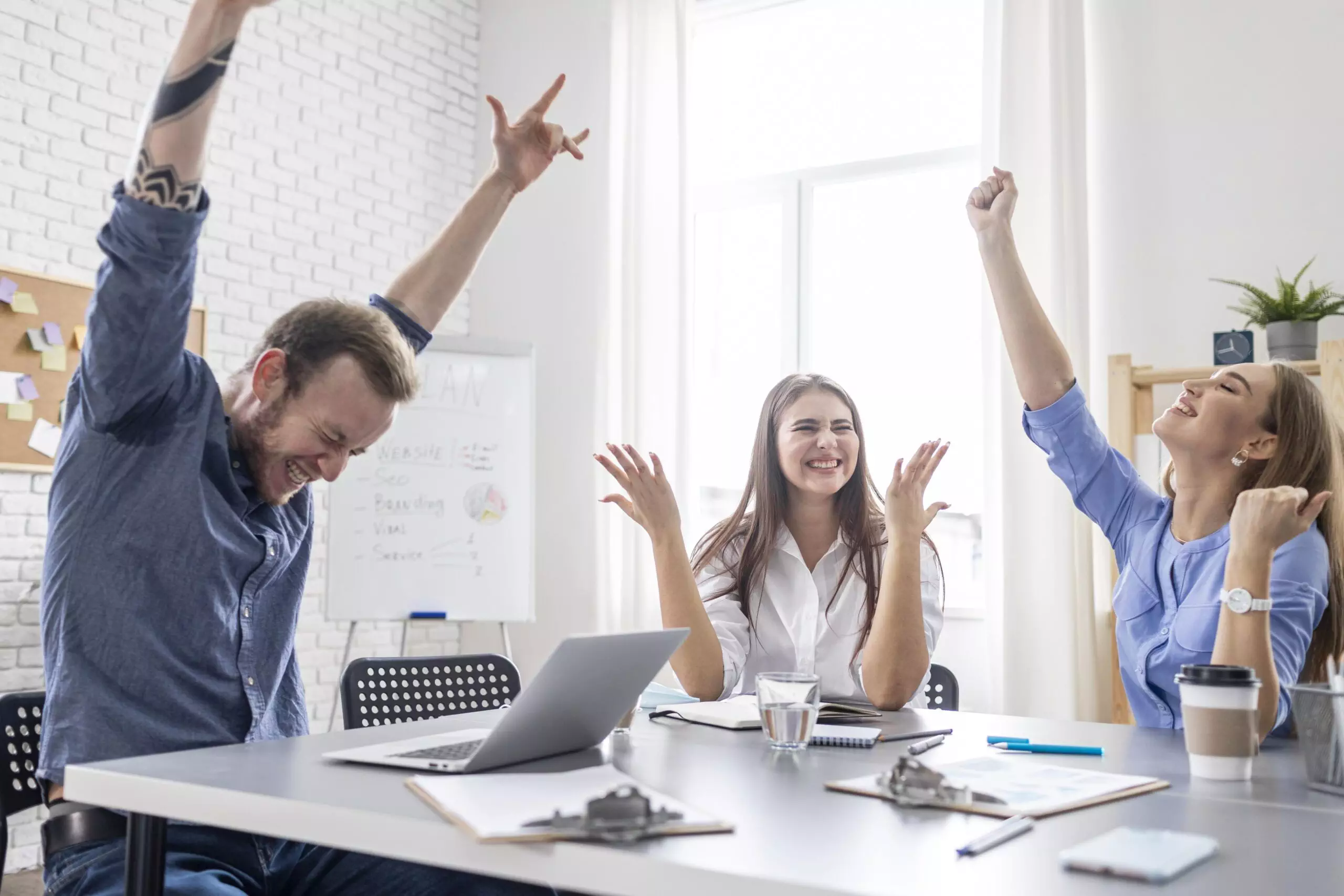 Small Business Employee Benefits to Attract Top Talent in 2025